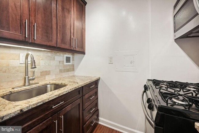 Building Photo - 5500 Friendship Blvd