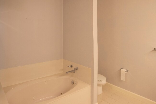 Building Photo - 13115 Mill Crossing Ct