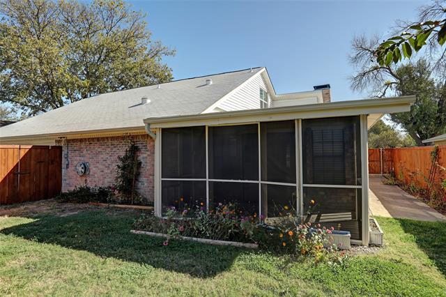 Building Photo - 2105 Wheaton Dr