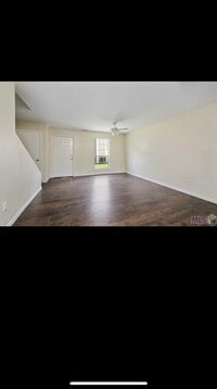 Building Photo - 1757 Boulevard De Province