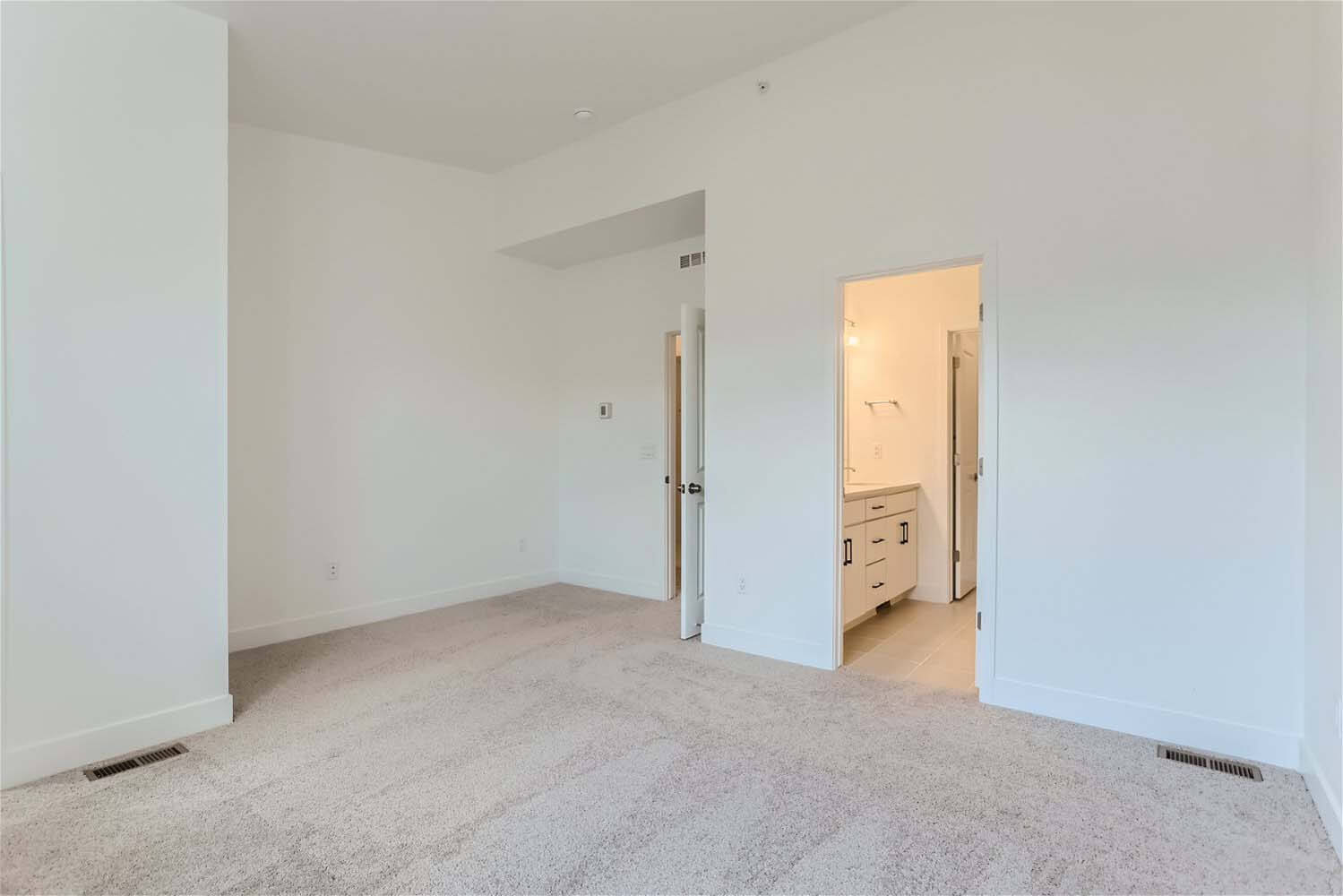 Building Photo - 2748 W 68th Ave
