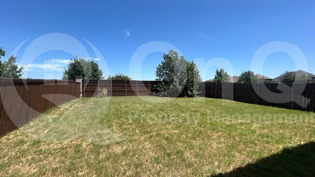 Building Photo - 2221 Candler Club Way