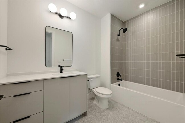 Building Photo - 1701 Simond Ave Ave