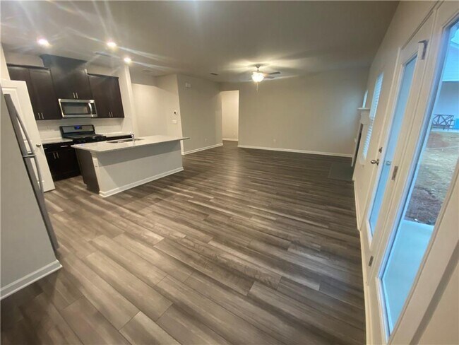 Building Photo - 5836 Hackberry Ln