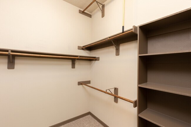 Building Photo - 87 Aventura Pl
