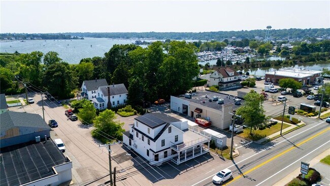 Building Photo - 44 Williams Ave