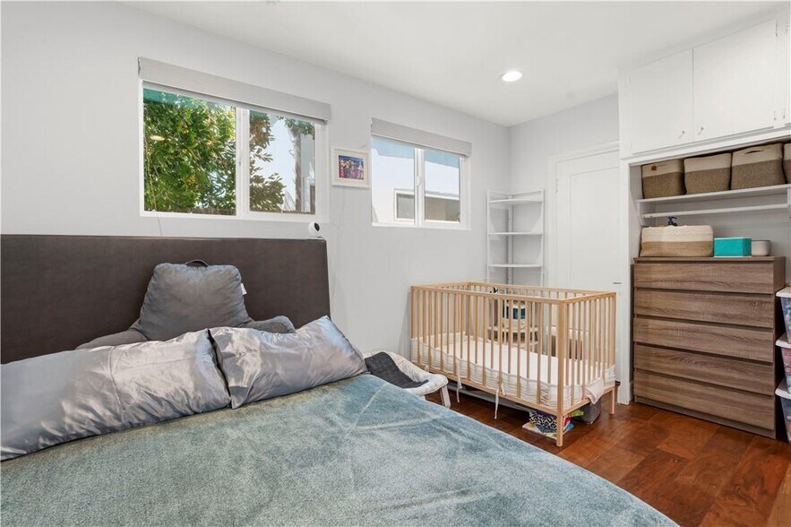 Building Photo - 129 N Crescent Heights Blvd