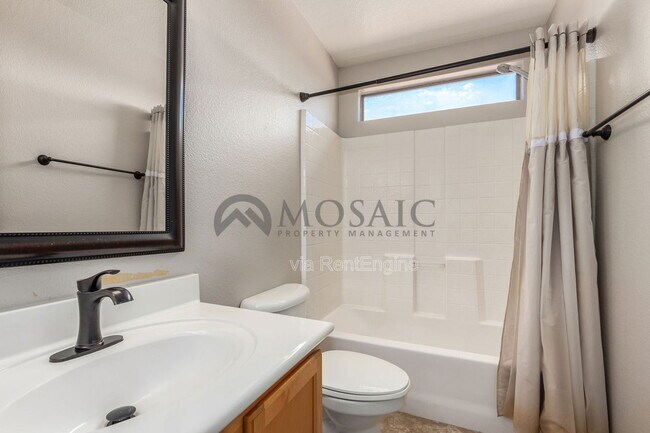 Building Photo - 2737 E La Costa Dr