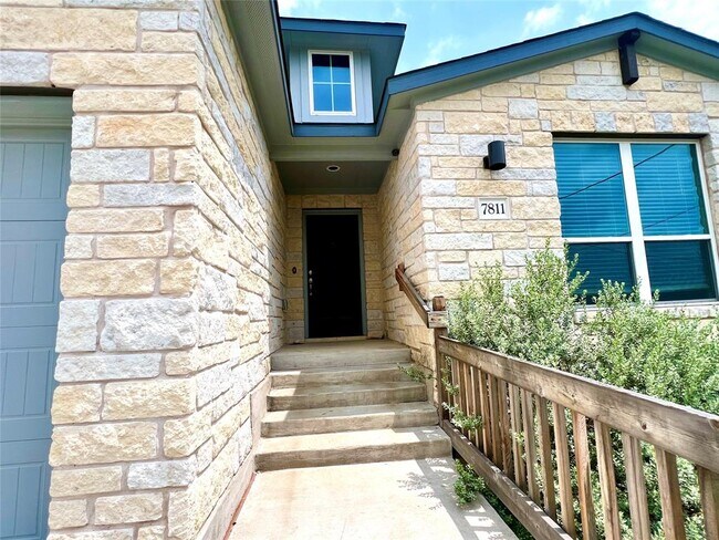 Building Photo - 7811 Dakota Cir