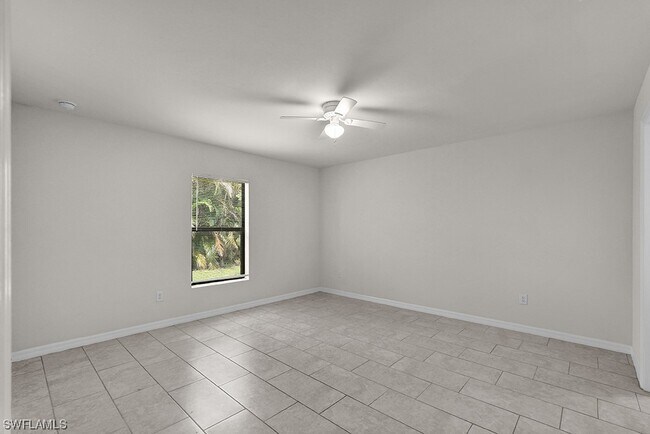 Building Photo - 3910-3912 Southwest 15th Pl-