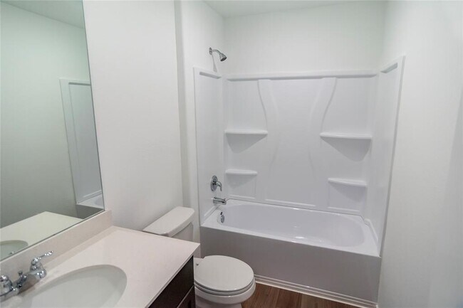 Building Photo - 112 Dollars Dr