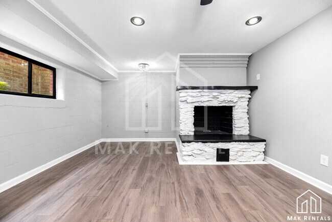 Building Photo - Mocksville