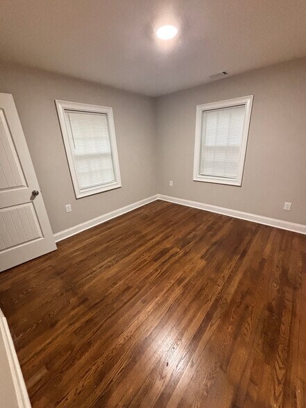 Building Photo - 106 Pharr Ave