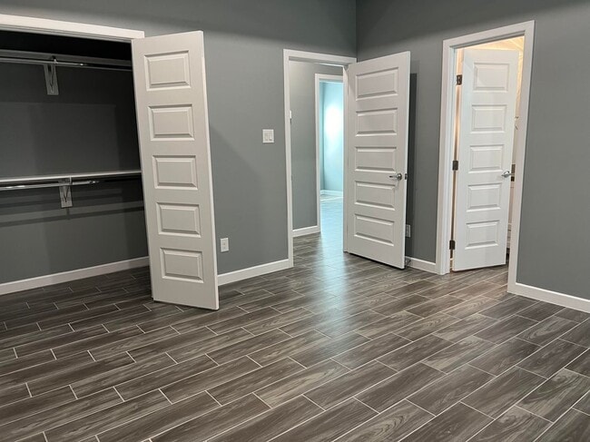 Building Photo - 3104 W Driftwood St