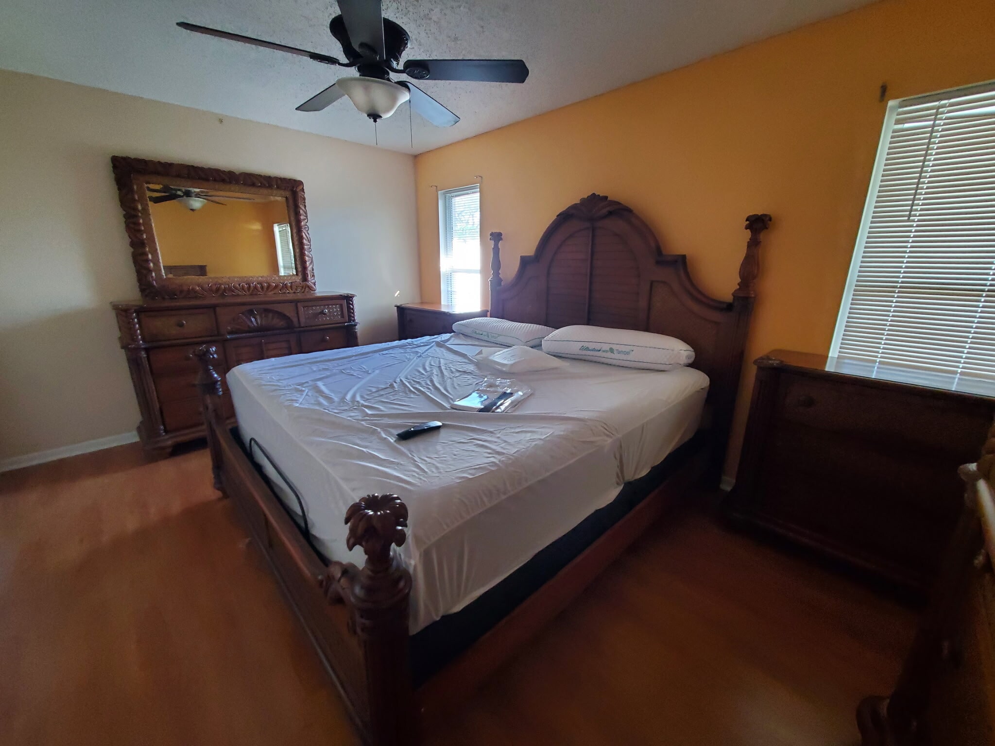 Master Bedroom - 6948 Duncansby Ave N