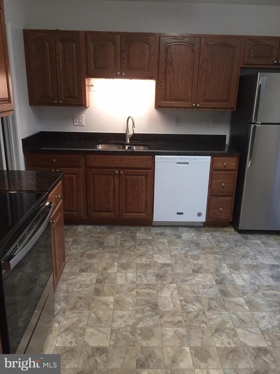 Building Photo - 14827 Belle Ami Dr