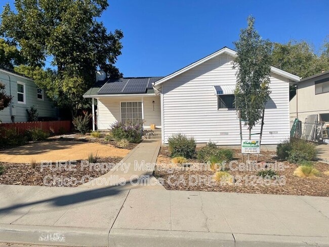 Primary Photo - 3090 Grand View Ave