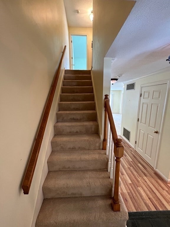 Building Photo - 14 Stony Brook Ln