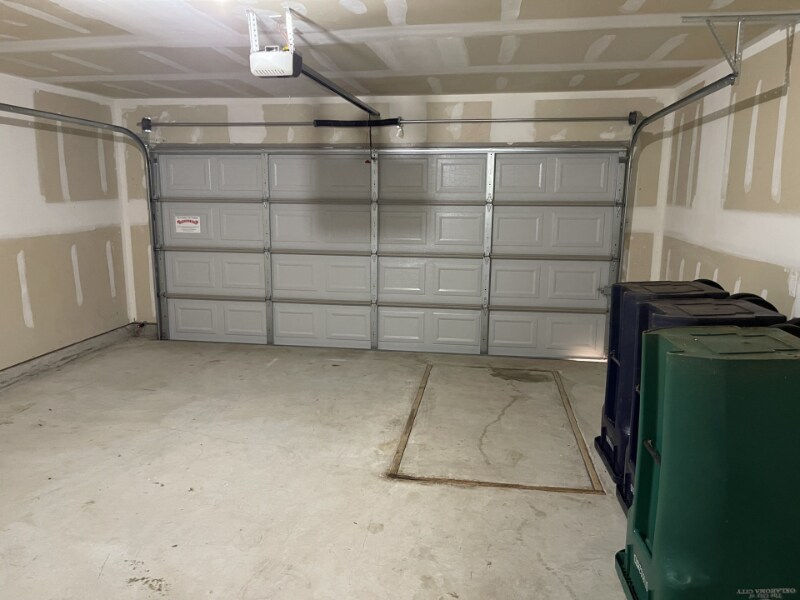 Building Photo - 3405 SE 94th St