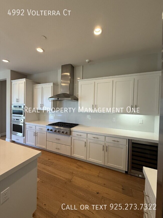 Building Photo - 4992 Volterra Ct