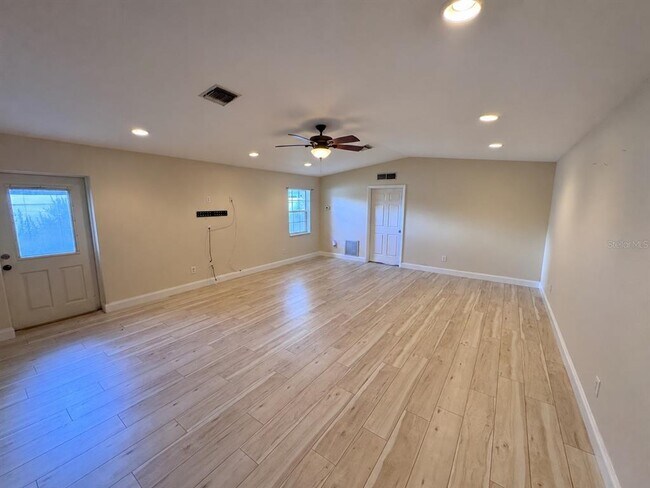 Building Photo - 8915 59th Way