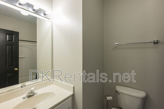 Building Photo - 3177 Mill Springs Cir NE