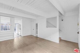 Building Photo - 4040 Grand View Blvd