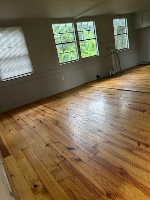Building Photo - 5736 Breckenridge Ave