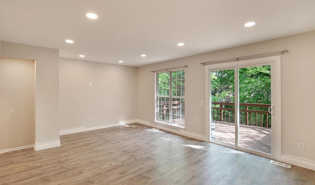 Building Photo - 14836 Hancock Ct