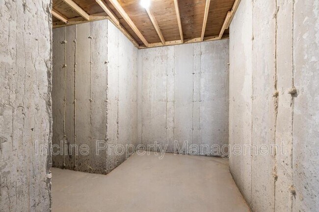 Building Photo - 12329 Boggs Wy