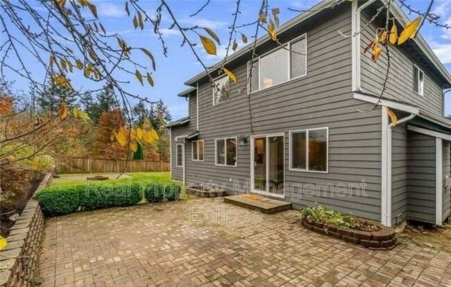 Building Photo - 5803 77th Ave NE