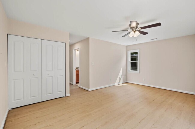 Building Photo - 300 Smoots Ln