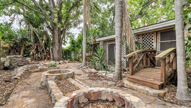Building Photo - 7634 Fox Hollow Dr