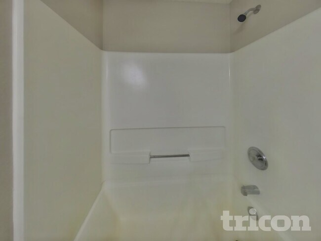 Building Photo - 10775 Wymm Ln