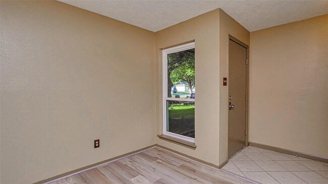 Building Photo - 4819 Marywood Dr