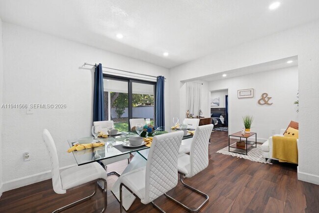 Building Photo - 445 SW 62nd Ct