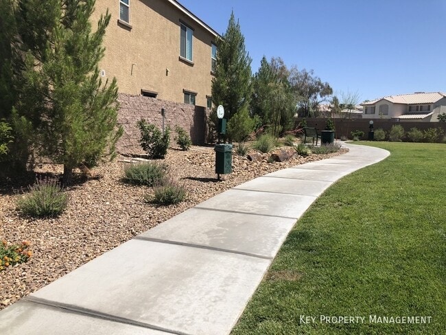 Building Photo - 2324 Mundare-