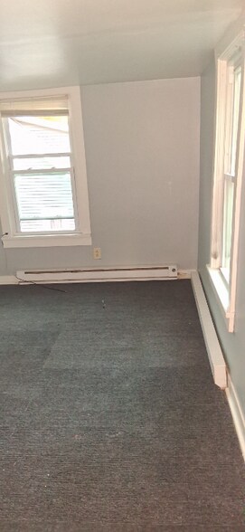 Building Photo - 39 Spring St