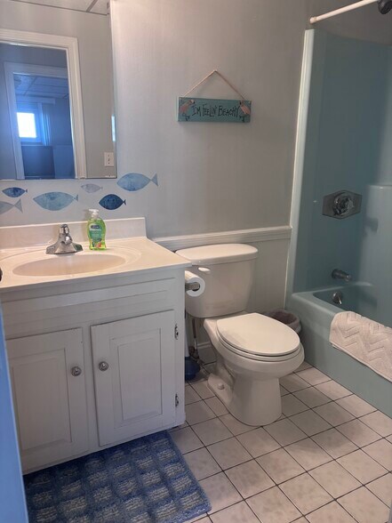 Building Photo - 146 Central Ave