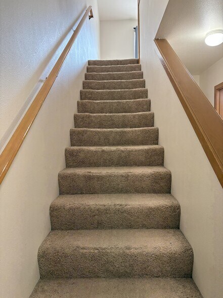 stairway - 2100 E Illinois St