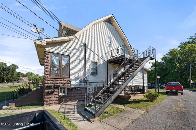 Building Photo - 4925 Southside Dr