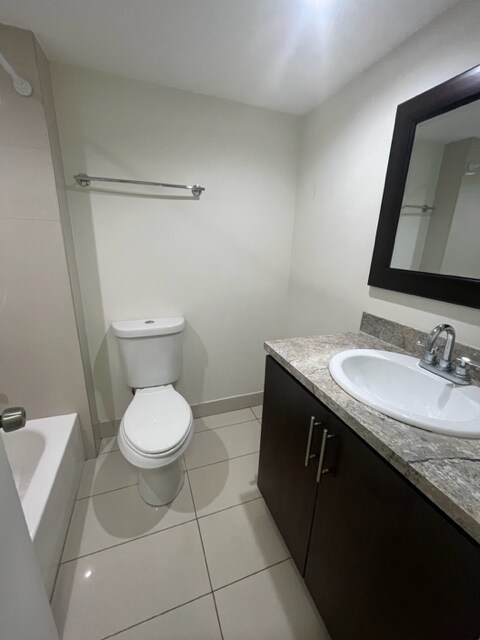Building Photo - 4220 NW 79th Ave