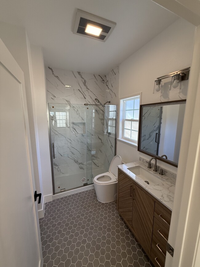 Building Photo - 11483 Delano St