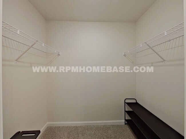 Building Photo - Spacious 5-Bedroom Home in Shoal River Community with Modern Features and Community Pool Access!