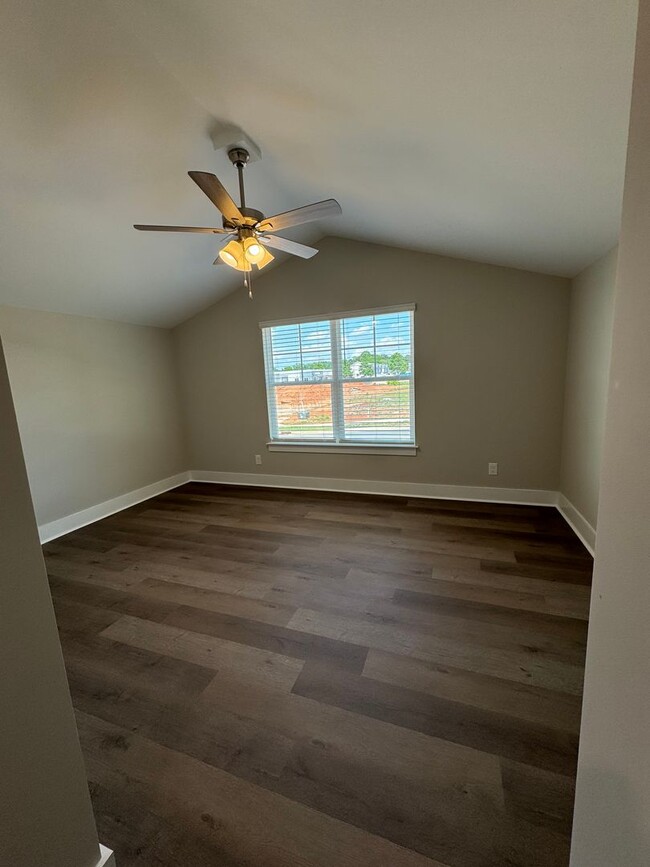 Building Photo - 103 Brawley Villas Pl