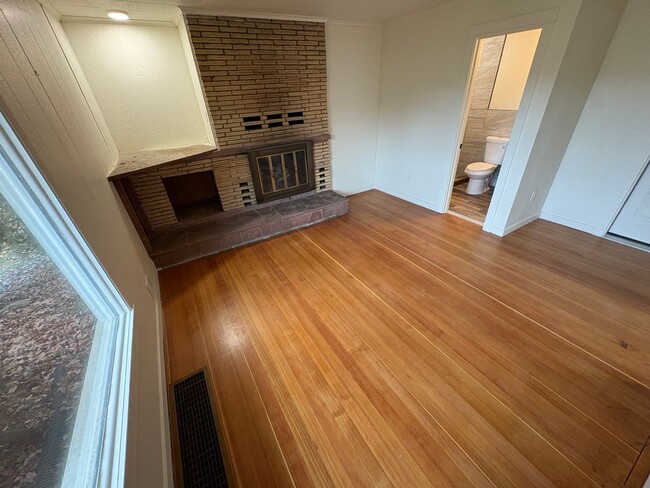 Building Photo - North Almon Farm