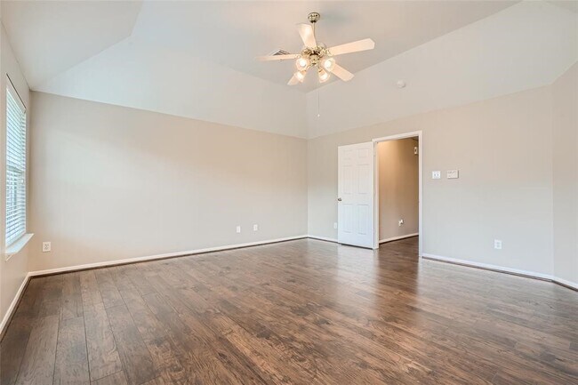 Building Photo - 3810 Breaker Ct