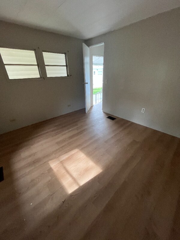 Building Photo - 4538 Charter St