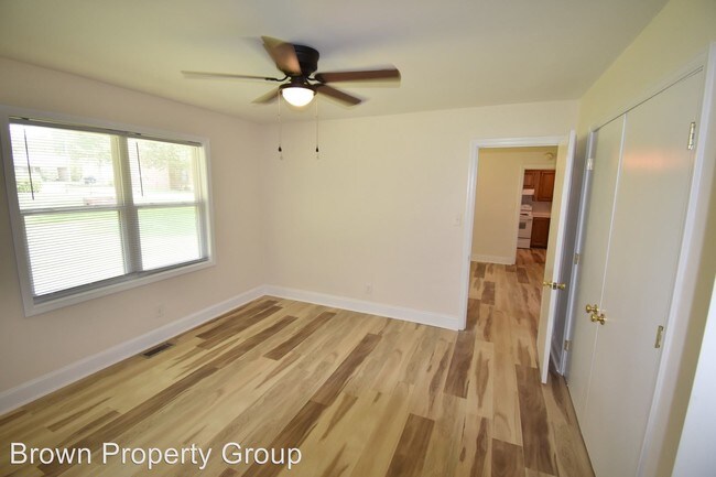 Building Photo - 453 Sheffield Ct