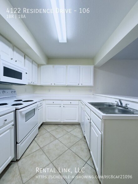 Building Photo - 4122 Residence Drive